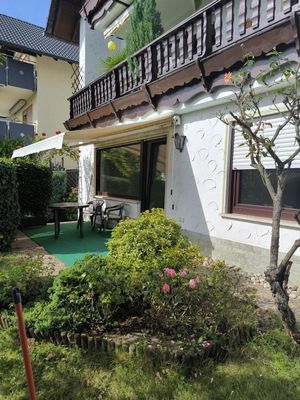 2 ZWhg mit Terasse sep. Eingang neue Einbauküche m. Geschirrspüler