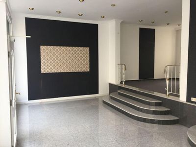 schicke kleine Gewerbeeinheit sucht neuen Mieter