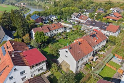 Familienfreundliche Ruheoase: Gepflegtes Reihenendhaus mit tollem Garten