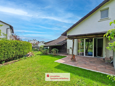 Zwei Häuser für Ihr Lebenskonzept – mit unverbaubarem Weitblick in Wilhelmsfeld