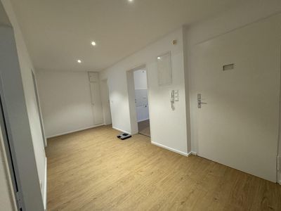 Hell & zentral, WG-geeignet