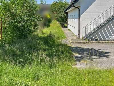 Baugrundstück für Einzel-, Doppel-, Reihen- oder Mehrfamilienhausbebauung in Neumünster-Einfeld