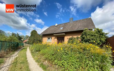 Wunderschön gelegen mit Blick auf eine Pferdekoppel und Wiesen ist dieses EFH in Rolfsbüttel