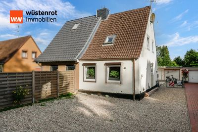 Kleine aber feine DHH mit bereits genehmigter Erweiterungsmöglichkeit und großem Garten