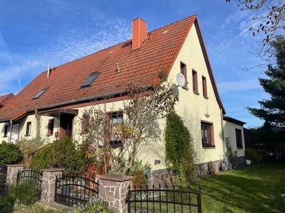 SCHÖNE DOPPELHAUSHÄLFTE IN WIESENAU ZU VERKAUFEN!