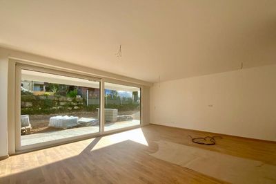 Moderne 2 -Zimmer-Neubauwohnung inkl. EBK und Süd-Terrasse