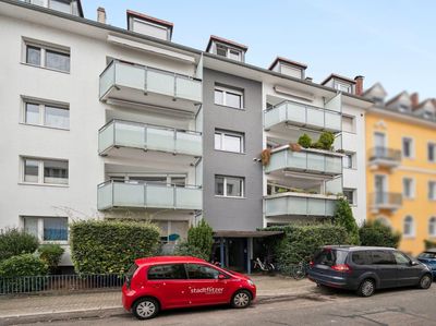 Moderne 3,5 Eigentumswohnung mit Balkon in ruhiger Seitenstraße nahe Hauptbahnhof in Karlsruhe