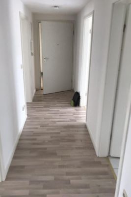 Sehr schöne 4-R-Wohnung in MD-Stadtfeld -Ost im EG.ca.94m² zu vermieten !