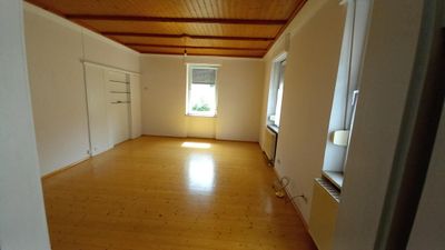 3-4 Zmmeraltbauwohnung zvm.