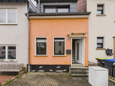 Ein Ort zum Bleiben – saniertes Einfamilienhaus mit großem Garten in Altenkessel!