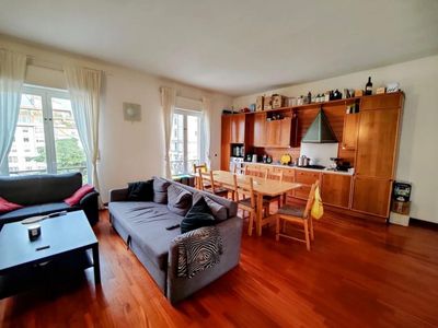 4 Zimmer Wohnung mit balkon und ebk im zentral lage