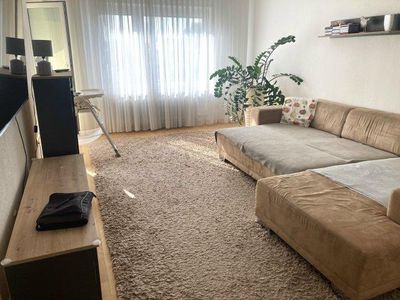 Gemütliche Drei-Zimmer-Wohnung mit Balkon, Garage und Stellplatz in ruhiger Lage