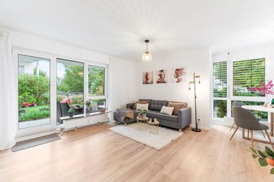 Sonnenfänger: bezugsfreie 3-Zi. mit 2 Terrassen + Garten in naturnaher Traumlage!