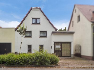 Reizvolles Einfamilienhaus mit Modernisierungspotential in ruhiger Lage von Treben