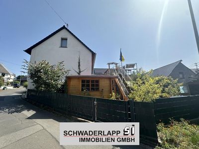 Großes Einfamilienhaus mit Pool, Sauna, Lift und nachhaltiger Energietechnik