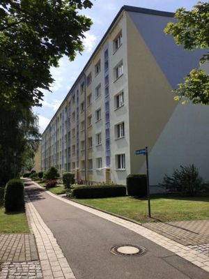 2-Raum-Wohnung mit Einbauküchen in Neukieritzsch 319€ KM