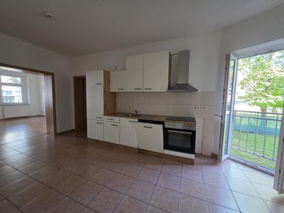 Helle Wohnung, Hochparterre mit Kamin und Einbauküche