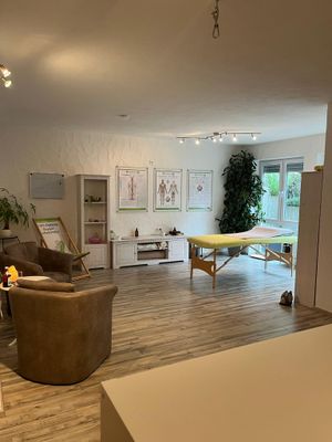 Büroräume 58 qm mit separatem Eingang und Parkplätze