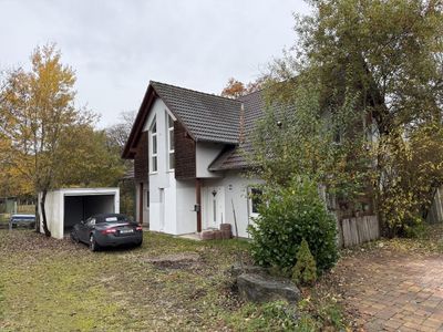 Familienfreundliches sonniges Haus in ruhiger Naturlage