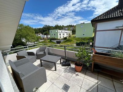 Schöne große 2,5 Zi- Wohnung mit Dachterrasse, Einbauküche und Tiefgaragenstellplatz in Pforzheim