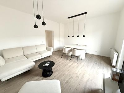 Erstbezug: 3-Zimmer-Architektenwohnung mit Balkon, voll möbliert