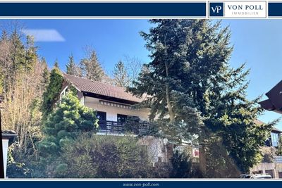 Charmantes Mehrfamilienhaus: Ruhige Lage, großes Potential, Sanierung erforderlich