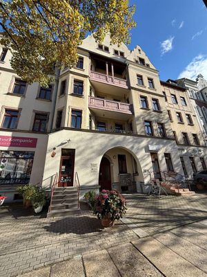 *** Kompakte DG Kaßberg 2-Zimmer mit Aufzug, Parkett und EBK ***