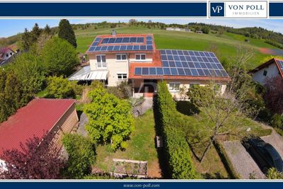 Ökologisch & energieeffizient - Architektonisches Wohnhaus mit Praxisanbau - Unverbaubare Naturlage