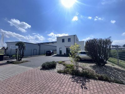 Bauhausvilla für Gewerbetreibende ( Preis auf Anfrage)