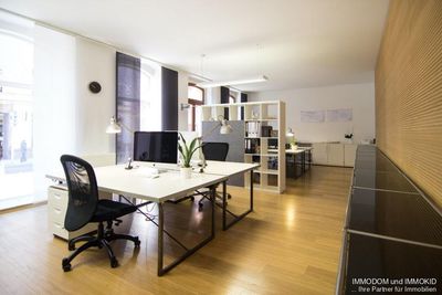 Schönes Büro für Architekten, Ingenieure, Versicherungsagenten o.ä. mit PKW-SP & Wallbox im Hof zu vermieten!