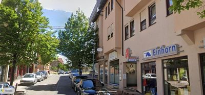 Innenstadt, neuwertige Küche, 2 Balkone, saniert, TG-Stellplatz