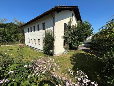 Freistehendes Zweifamilienhaus in gefragter Wohnlage von Traunstein