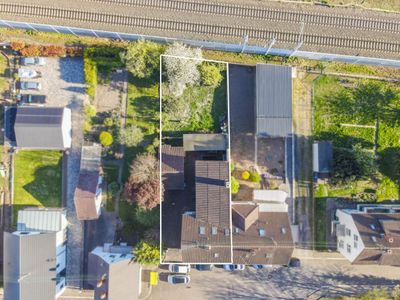 Doppelhaushälfte mit Entwicklungspotenzial! Totalsanierung oder Abriss!