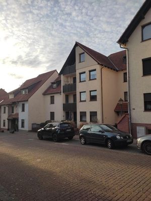 Top saniert und bezugsfertig stilvolle 4-Zimmer-Wohnung mit Balkon in Nidderau-Ostheim