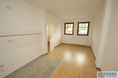 Schöne Seniorenwohnung im Bahnhofsviertel
2 Zimmer im EG mit kleiner Terrasse