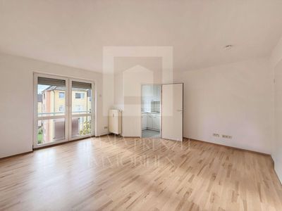 Helles 2 Zimmer Apartment mit Balkon in der Fürther Südstadt