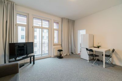 Gemütliche 1-Zimmer-Wohnung mit Balkon – 35 m², 3. Etage, zentral in Berlin