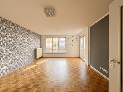 Lichtdurchflutet & hell! Großzügige 3-Zi-Wohnung im Wiesbadener Europaviertel. TG, Balkon, EBK ...