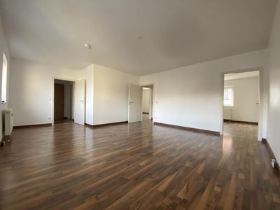 2,5-ZKB Wohnung | Frisch gestrichen | Ankleideraum | Aufzug vorhanden | AB SOFORT in Ilvesheim