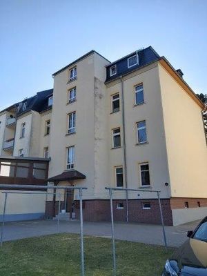 Großzügige 2-Zimmer mit Laminat und Dusche in guter Lage!!! Gartenanteil und SP mgl.