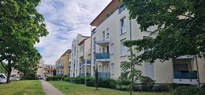 Schöne 3-ZKB Erdgeschosswohnung mit Balkon und Tiefgarage und Stellplatz in zentraler Lage