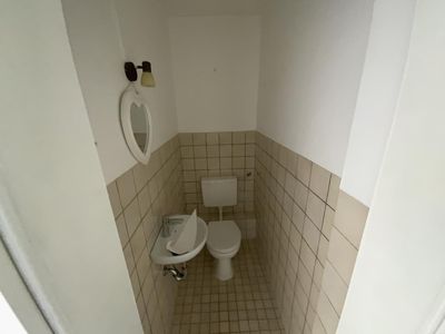 Familienwohnung mit Wanne und Balkon