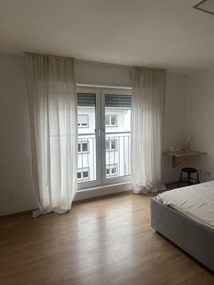 Möbliertes Zimmer in 2er WG für Erstsemester