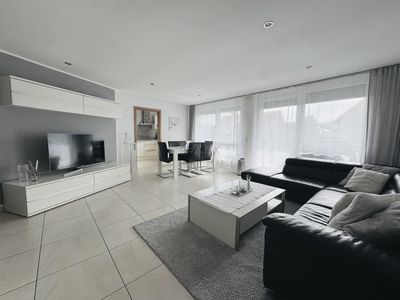 Einziehen und Wohlfühlen-
Helle 4-Zimmer Wohnung mit sonnigem Balkon in Wendlingen
