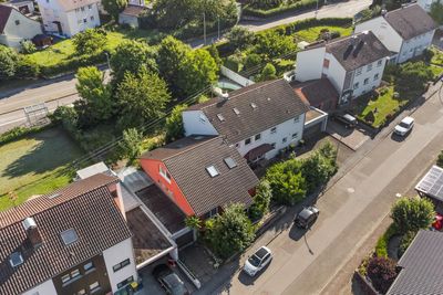 2 Häuser. 1 Preis. Viele Optionen in Vaihingen an der Enz (Ensingen)