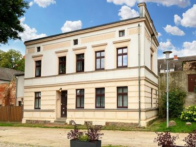 Stilvolles Stadthaus am Flusslauf der Tollense
