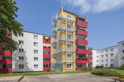 Neues Badezimmer und WC - Geräumige 3-Zimmer-Wohnung in Duisburg zum 01.07!