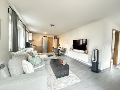 Zum Verlieben: Hübsche Etagenwohnung mit Balkon und Pkw-Stellplatz