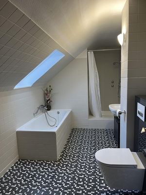 Schöne und gepflegte 2,5-Raum-DG-Wohnung in Mainhausen inkl. Einbauküche