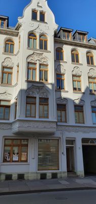 Attraktive 3-RW mit großem Balkon im 3.OG links im Ostviertel zu vermieten.